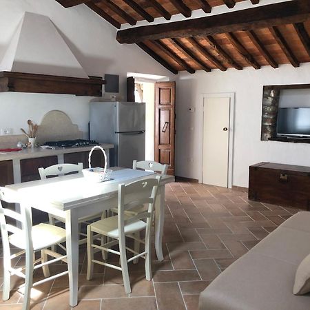 Le Dame Del Borgo Apartment Sassetta Ngoại thất bức ảnh