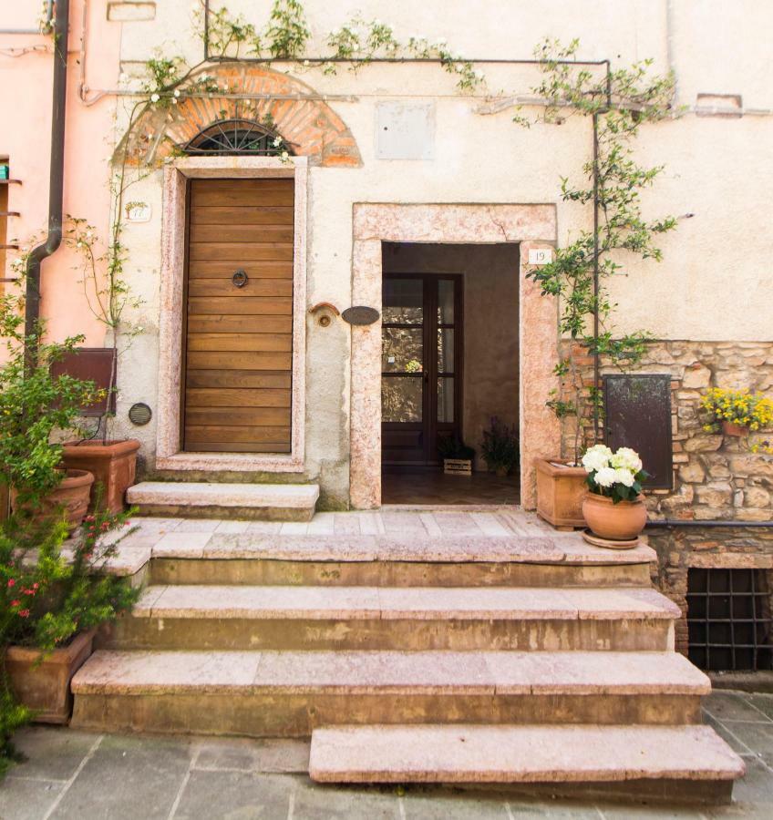 Le Dame Del Borgo Apartment Sassetta Ngoại thất bức ảnh